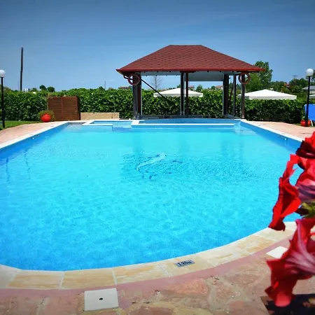Hotel Denis Hotel&bungalows 2*