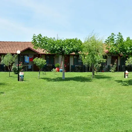 Hotel Denis And