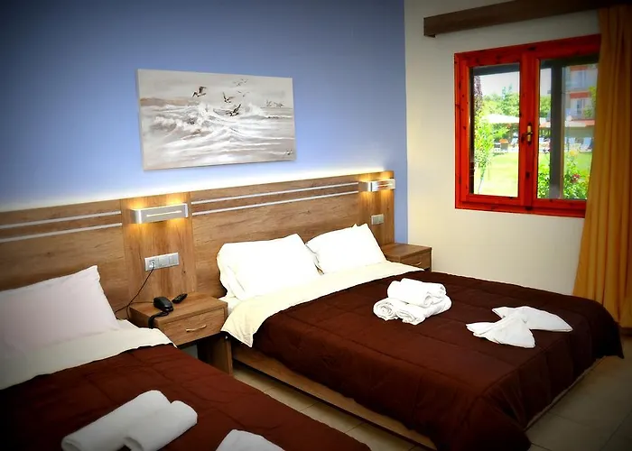 Denis And Hotel Korinós